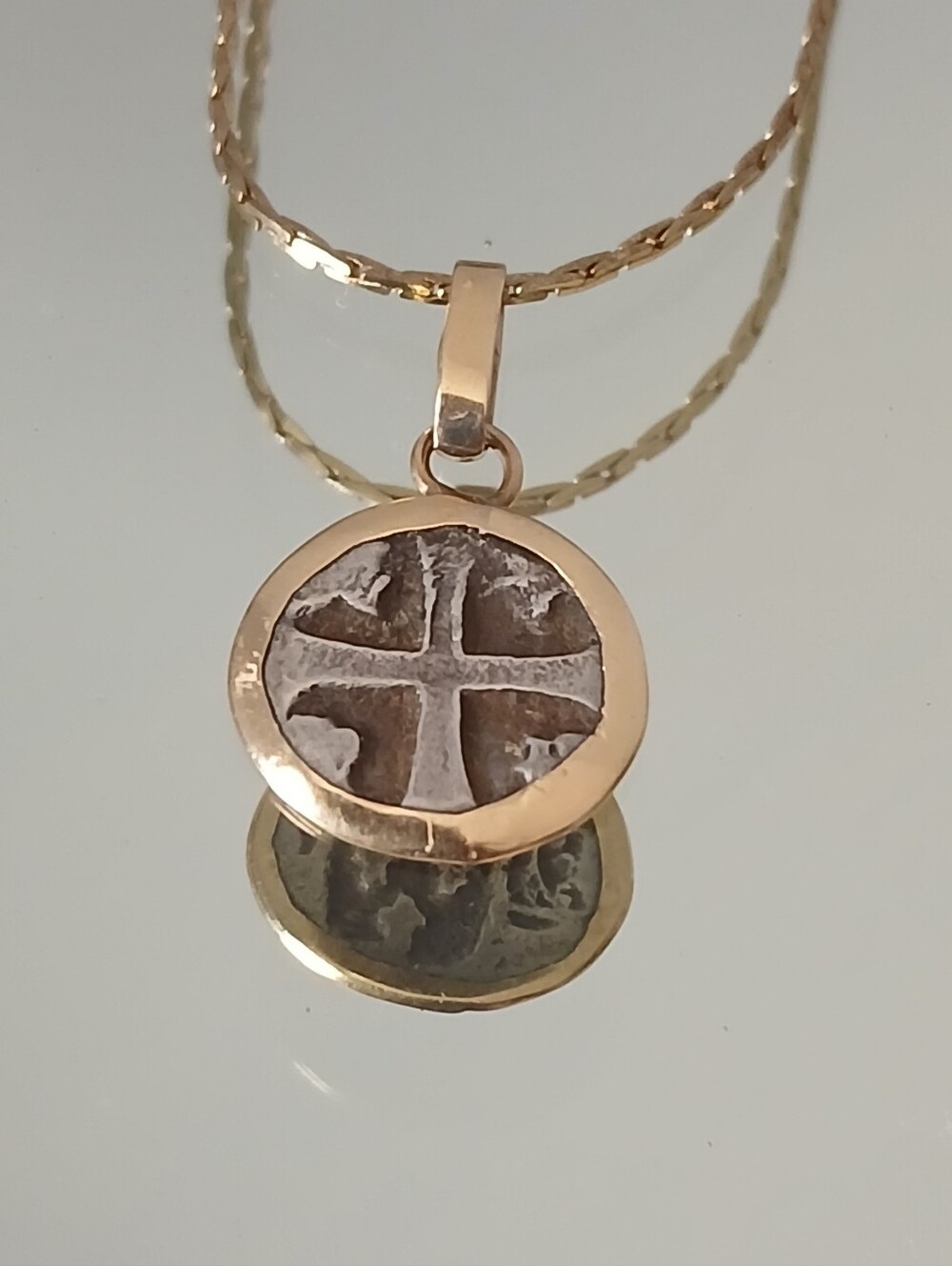 ✨ Stunning Vintage Spanish Colonial Cob Style Medallion Pendant Necklace ✨ - Picture 11 of 13
